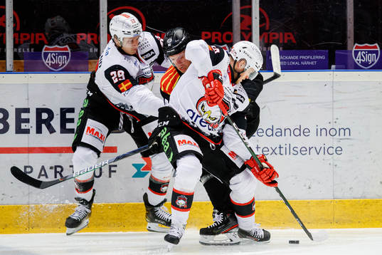 Malmö Redhawks Christoffer Forsberg och Eric Engstrand i