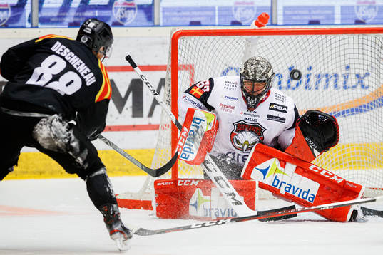 Brynäs Jadeon Descheneau och Malmö Redhawks målvakt