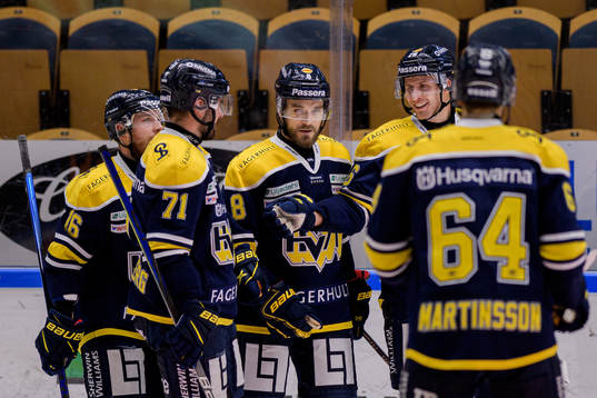 s Filip Sandberg , Linus Fröberg , Craig Schira ,