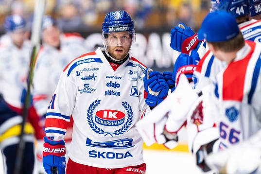 Oskarshamns Brian Cooper jublar