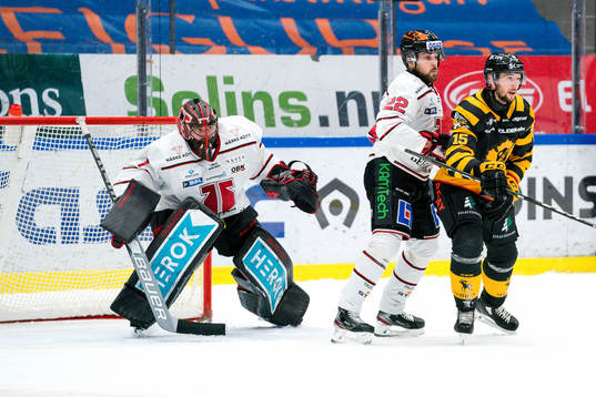 Skellefteås Melker Karlsson och Örebros Jonathan Andersson
