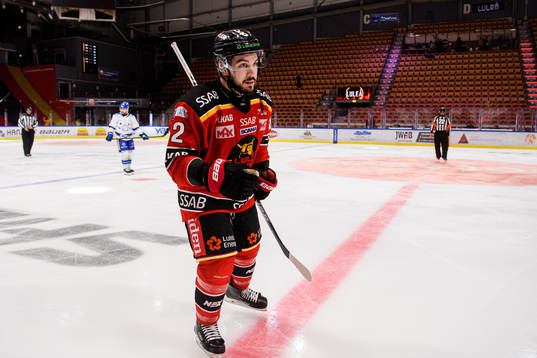 Luleås Chris Desousa jublar