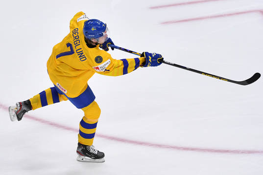 Gustav Berglund of Sweden shoots