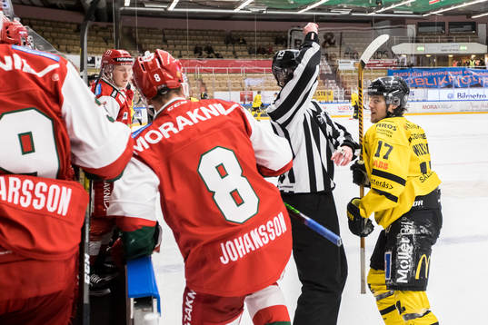 Moras Robin Johansson och Västerås William Wikman