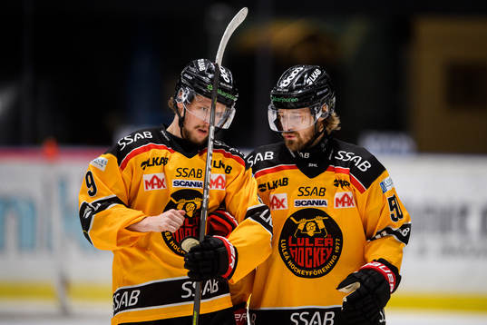 Luleås Victor Berglund och Daniel Sondell deppar