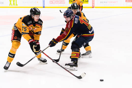 Luleås Arttu Ilomäki och Djurgårdens Henrik Eriksson