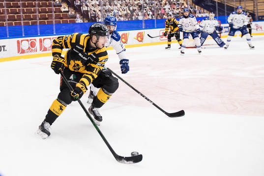 Skellefteås Joakim Lindström och Leksands Otto Paajanen