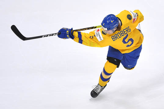 Philip Broberg of Sweden shoots