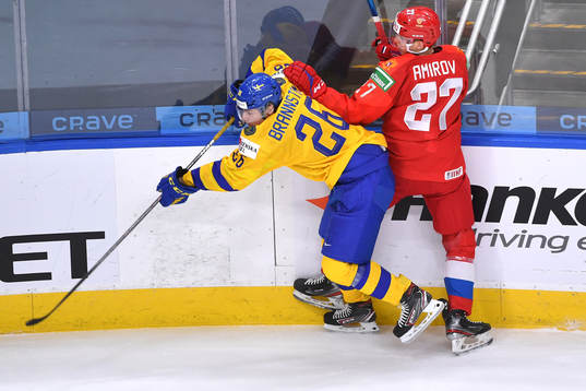 Rodion Amirov of Russia and Alex Brännstam of Sweden