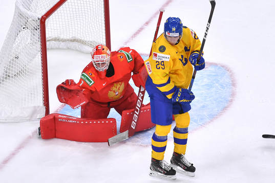 Albin Sundsvik of Sweden screens the net