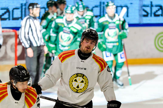 Brynäs Kristofer Berglund och Marcus Björk deppar