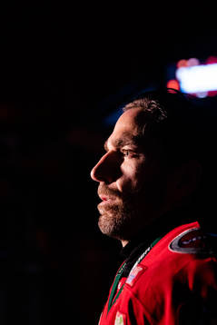 Frölundas Joel Lundqvist innan ishockeymatchen i SHL