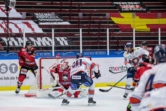Växjös Erik Josefsson gör 3-1 bakom Malmö Redhawks