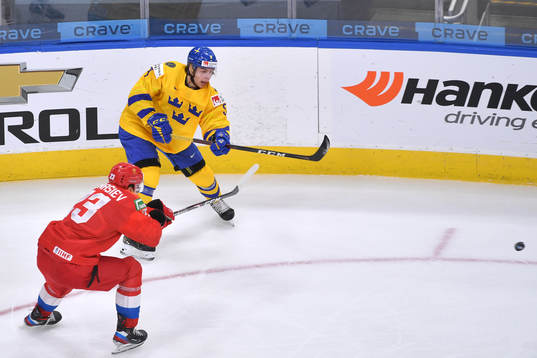 Yegor Afanasiev of Russia applies pressure as Albert