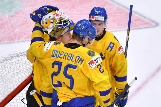 Victor Söderström and Elmer Söderblom of Sweden console