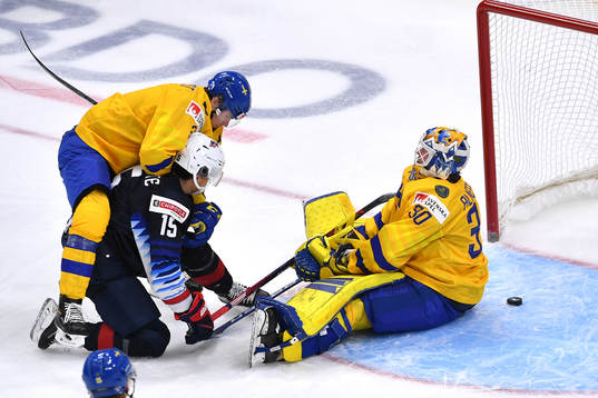 Bläddra bland fler bilder av 2021 IIHF World Junior Championship, day 7, Sweden - USA