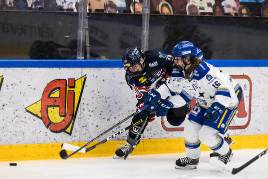 Linköpings Jennifer Wakefield och Leksands Kajsa Armborg