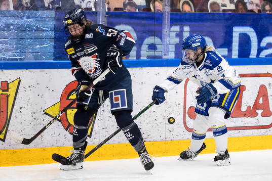 Linköpings Celine Tardif och Leksands Wilma Johansson