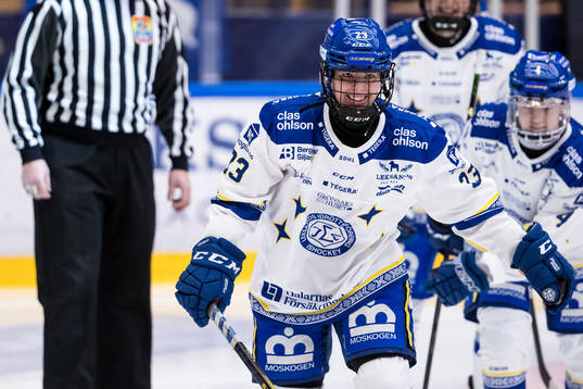 Leksands Saana Valkama jubel