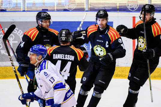 Brynäs Anton Rödin jublar