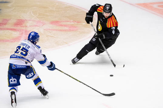 Brynäs Niclas Andersén och Leksands Carter Camper