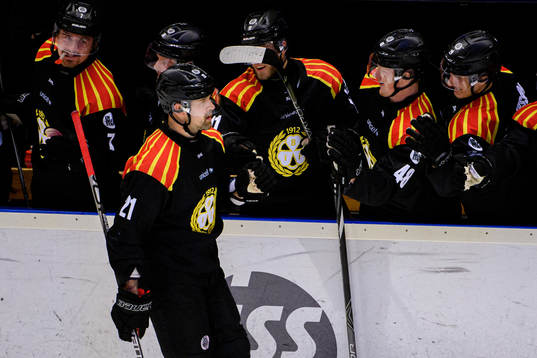 Brynäs Patrik Berglund jublar
