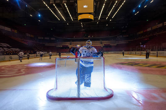 Leksands målvakt Axel Brage deppar