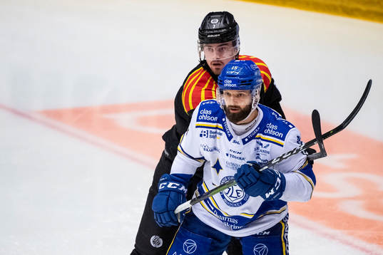 Brynäs Marcus Björk och Leksands Otto Paajanen