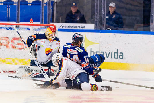 Växjös Emil Pettersson faller