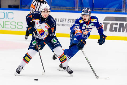 Djurgårdens Robert Nardella och Växjös Pontus Holmberg