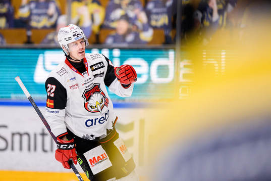 Malmö Redhawks Lars Bryggman jublar