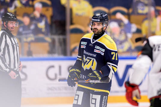 s Linus Fröberg deppar