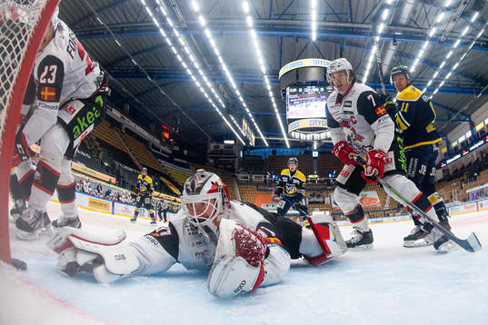 Malmö Redhawks målvakt Lars Volden, Oliver Lauridsen och