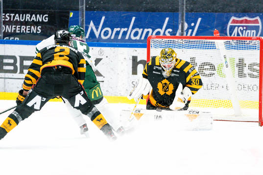 Skellefteås målvakt Gustaf Lindvall