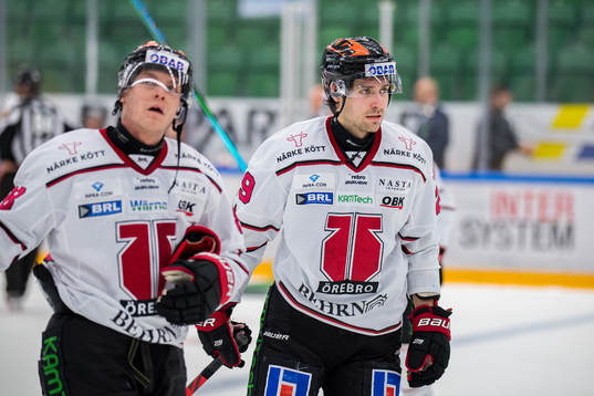 Örebros Joonas Rask och Ludvig Rensfeldt deppar