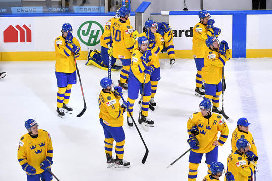 Team Sweden looks