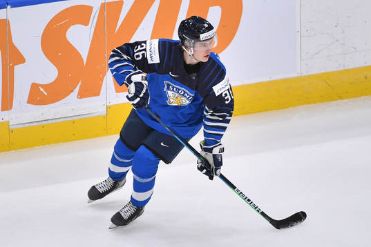 Benjamin Korhonen of Finland skates