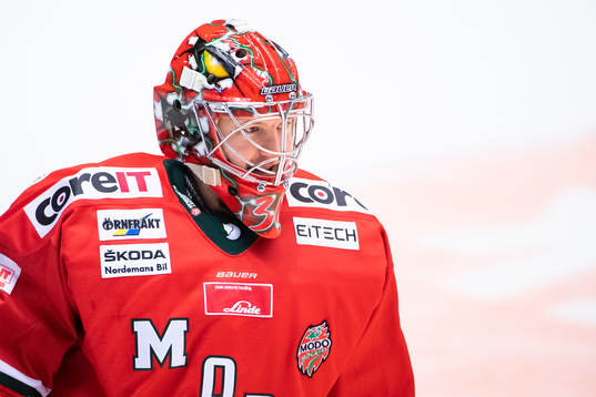 Modos målvakt Anthony Peters