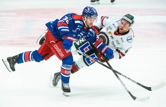 Oskarshamns Markus Modigs och Frölundas Viktor Ekbom
