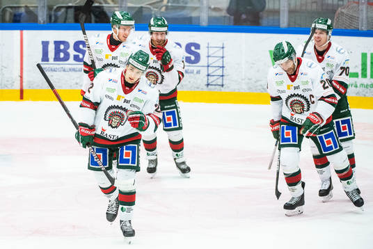Frölundas spelare jublar