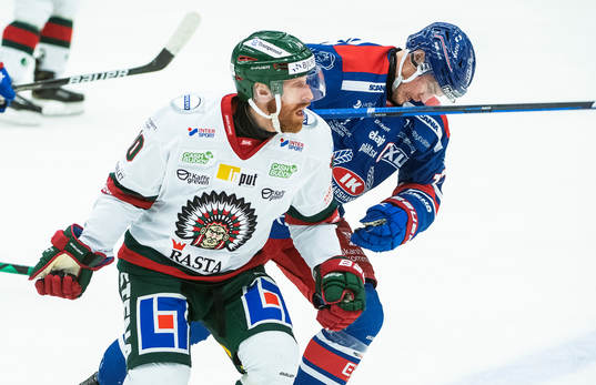 Frölundas Jens Olsson och Oskarshamns Jonas Engström