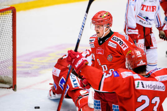 Modos Patrik Karlkvist jublar