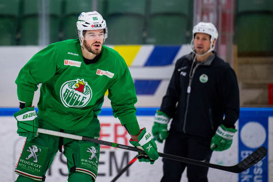 Eric Gelinas och tränare Cam Abbott