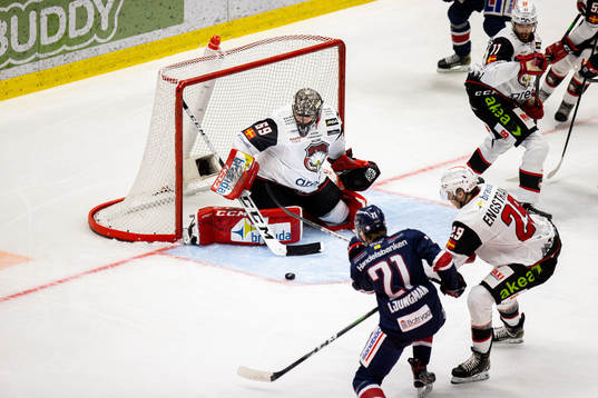 Malmö Redhawks målvakt Oscar Alsenfelt