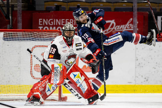 Malmö Redhawks målvakt Oscar Alsenfelt och Linköpings