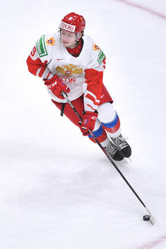 Mikhail Abramov of Russia skates