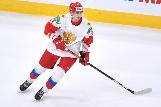 Shakir Mukhamadullin of Russia skates
