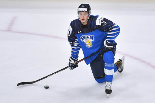 Kasper Puutio of Finland stretches