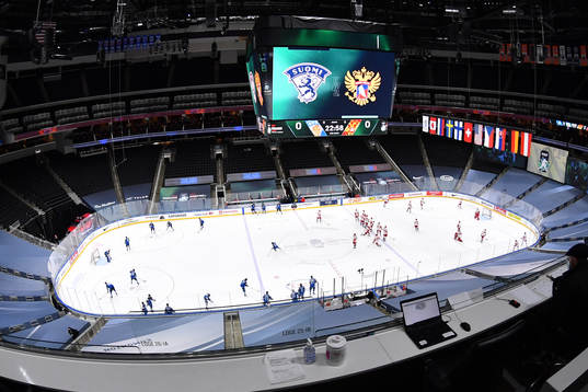 Team Finland and Team Russia participate in warm up