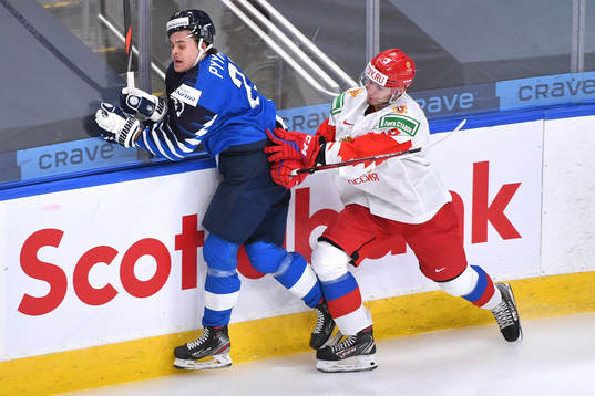 Artemi Knyazev  of Russia and Mikael Pyyhtia of Finland